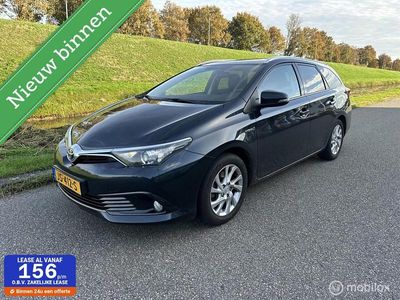 Toyota Auris Hybrid