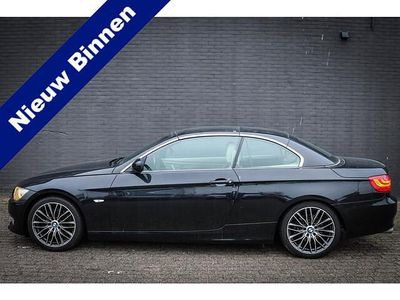 Zwart Gebruikt 2010 BMW 325 Cabriolet Executive Cabriolet | € 12.950 (Eerlijke prijs)