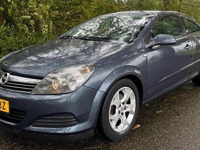 Opel Astra GTC