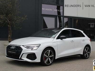 Wit Occasion 2021 Audi A3 Sportback e-tron Competition Hatchback | € 28.890 (Goede deal)