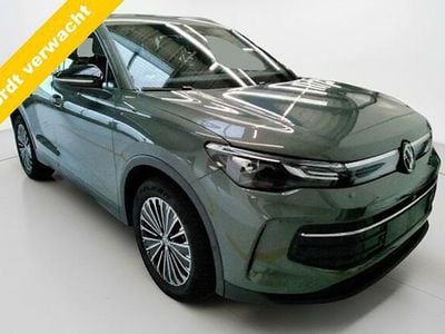 Grijs (metallic) Gebruikt 2025 VW Tiguan Edition SUV | € 41.945 (Super prijs)