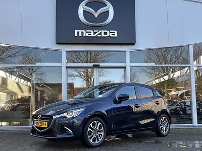 Blauw Occasion 2018 Mazda 2 Luxury Hatchback | € 18.950 (Iets duurder)