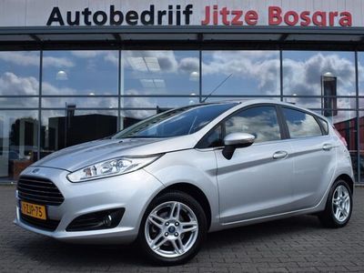 Occasion Ford Fiesta Titanium 101 PK (74 kW) 2015 Grijs Hatchback