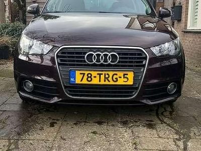 Rood Occasion 2012 Audi A1 Hatchback | € 5.950 (Eerlijke prijs)
