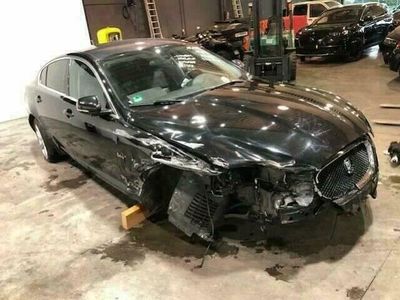 Zwart Occasion 2013 Jaguar XF Sedan | € 4.900