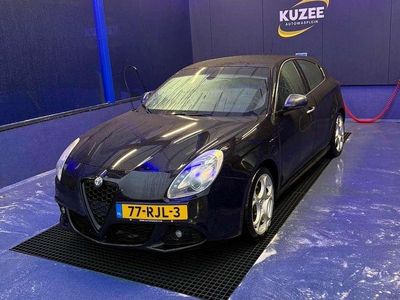 Zwart Gebruikt 2011 Alfa Romeo Giulietta Distinctive Hatchback | € 6.900 (Eerlijke prijs)