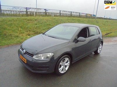 Grijs Gebruikt 2013 VW Golf VII Hatchback | € 7.950 (Eerlijke prijs)