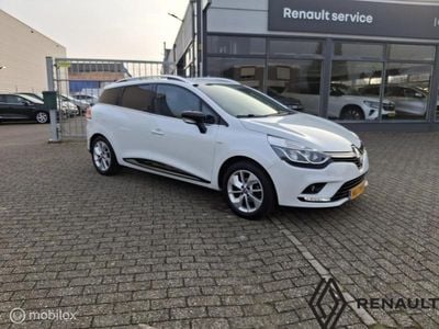 Wit Occasion 2017 Renault Clio GrandTour LIMITED Stationwagen | € 7.750 (Eerlijke prijs)