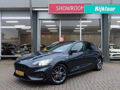 Blauw (metallic) Occasion 2020 Ford Focus Business Edition Hatchback | € 16.690 (Goede deal)