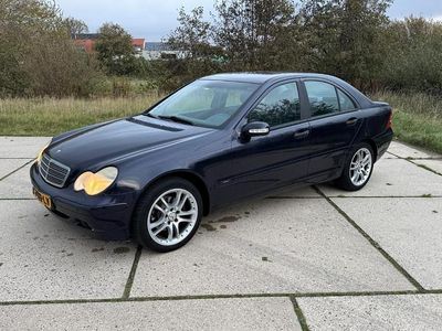 Mercedes C180