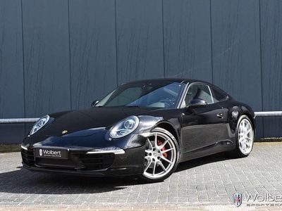 Porsche 911 Carrera