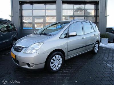 Grijs Gebruikt 2004 Toyota Corolla Verso Terra MPV | € 2.950 (Goede deal)