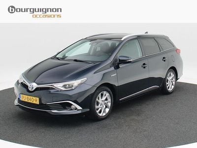 Grijs Occasion 2017 Toyota Auris Touring Sports Executive Stationwagen | € 15.850 (Eerlijke prijs)