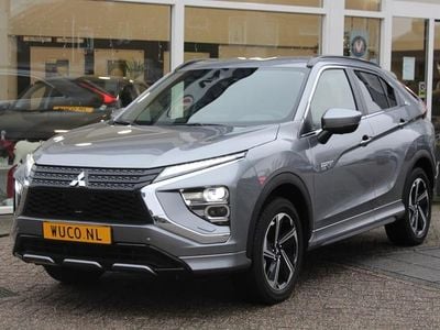 Grijs (metallic) Gebruikt 2023 Mitsubishi Eclipse Cross Intense+ SUV | € 30.450 (Eerlijke prijs)