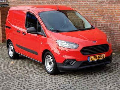 Rood Gebruikt 2022 Ford Transit Trend Van | € 13.750 (Super prijs)