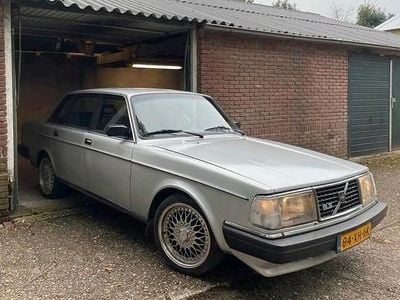 Occasion 1981 Volvo 244 Sedan | € 5.750