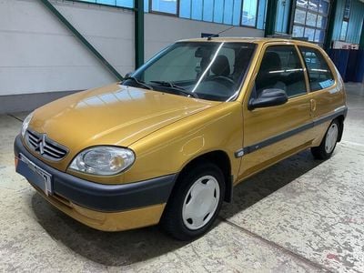 Geel Gebruikt 2000 Citroën Saxo Hatchback | € 2.900