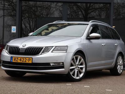 Grijs Occasion 2018 Skoda Octavia Sport Stationwagen | € 16.995