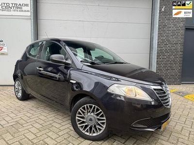 Occasion Lancia Ypsilon Silver 86 PK (63 kW) 2014 Blauw Hatchback