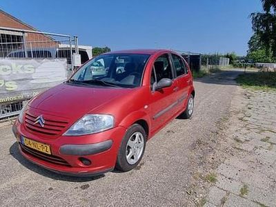Occasion Citroën C3 73 PK (53 kW) 2003 Rood (metallic) Hatchback