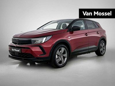 Rood Occasion 2024 Opel Grandland X SUV | € 32.940 (Eerlijke prijs)