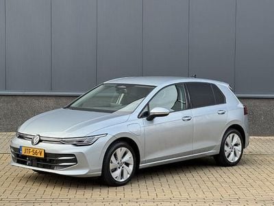 Grijs Nieuw 2026 VW Golf VIII Edition Hatchback | € 36.900 (Super prijs)