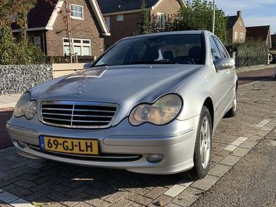 Mercedes C180