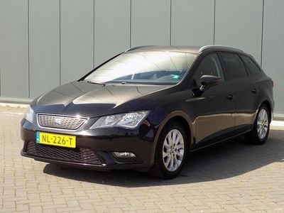 Zwart Gebruikt 2017 Seat Leon ST CONNECT Stationwagen | € 5.900 (Super prijs)