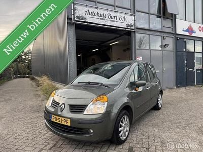 Groen Gebruikt 2006 Renault Modus MPV | € 1.999 (Eerlijke prijs)