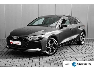 Grijs Occasion 2025 Audi A3 Sportback Advanced Plus Hatchback | € 39.945 (Duur)
