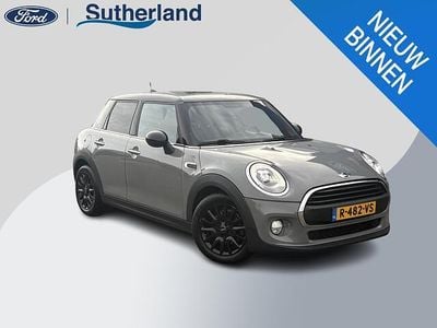 Grijs Gebruikt 2018 Mini ONE Business Hatchback | € 16.500 (Eerlijke prijs)