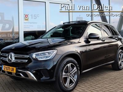 tweedehands Mercedes GLC300e 320PK 4MATIC AUTOMAAT PREMIUM Panodak | Burmester | Leer | Navi | Sfeerverl. | PHEV | Electr.Klep | Electr stoelen | 18 inch |