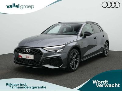 Grijs Gebruikt 2022 Audi A3 Sportback e-tron Advanced Hatchback | € 30.900 (Iets duurder)
