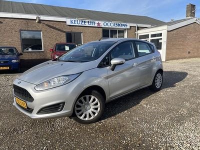 Grijs (metallic) Occasion 2017 Ford Fiesta Style Hatchback | € 6.950 (Eerlijke prijs)