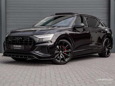 Zwart (metallic) Occasion 2021 Audi Q8 S-Line SUV | € 84.990