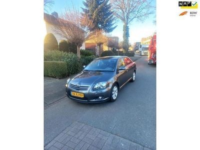 Grijs Gebruikt 2007 Toyota Avensis Luna Sedan | € 6.899 (Iets duurder)