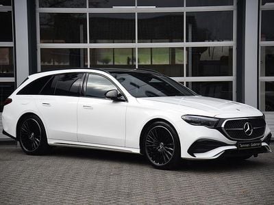 Wit Gebruikt 2024 Mercedes E300 AMG line Stationwagen | € 68.875