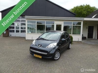 Grijs Gebruikt 2011 Peugeot 107 Hatchback | € 2.999 (Eerlijke prijs)