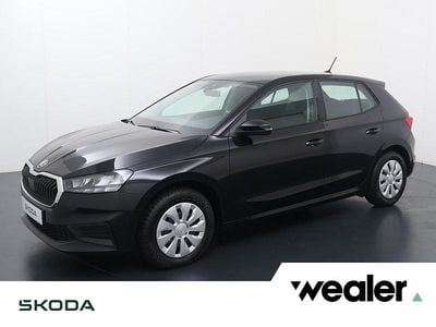 Zwart, metallic lak Gebruikt 2023 Skoda Fabia Ambition Hatchback | € 16.340 (Eerlijke prijs)
