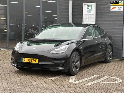 Zwart Occasion 2019 Tesla Model 3 Standard Range Sedan | € 16.995 (Eerlijke prijs)