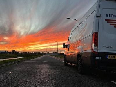 Grijs (metallic) Occasion 2021 VW Crafter Highline Van | € 31.995 (Goede deal)