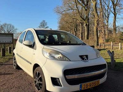 Occasion Peugeot 107 68 PK (50 kW) 2011 Wit Hatchback