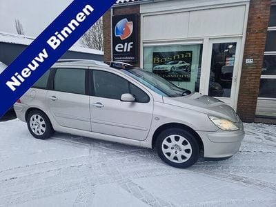 Grijs (metallic) Occasion 2005 Peugeot 307 Premium Stationwagen | € 988 (Eerlijke prijs)