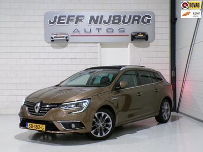 Occasion Renault Mégane GrandTour Signature 132 PK (97 kW) 2018 Bruin Stationwagen