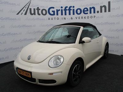 tweedehands VW Beetle (NEW) Cabriolet 1.6 Trendline nette auto met handbediende kap