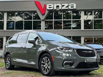 Nieuw Chrysler Voyager 2025 Grijs (parellak) MPV