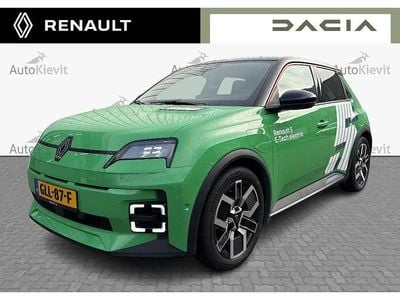 Groen metallic Occasion 2024 Renault R5 Techno Hatchback | € 25.950 (Super prijs)