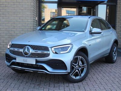 tweedehands Mercedes E300 GLC CoupéHybrid 4 Matic AMG STYLING-SCHUIFDAK-CAMERA-BURMESTER-TREKAAHK-COMPLE