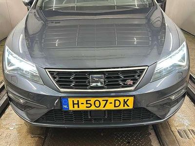 Grijs Gebruikt 2020 Seat Leon FR Hatchback | € 18.000 (Eerlijke prijs)