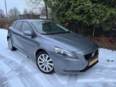 Gebruikt 2016 Volvo V40 Momentum Sedan | € 10.500 (Super prijs)